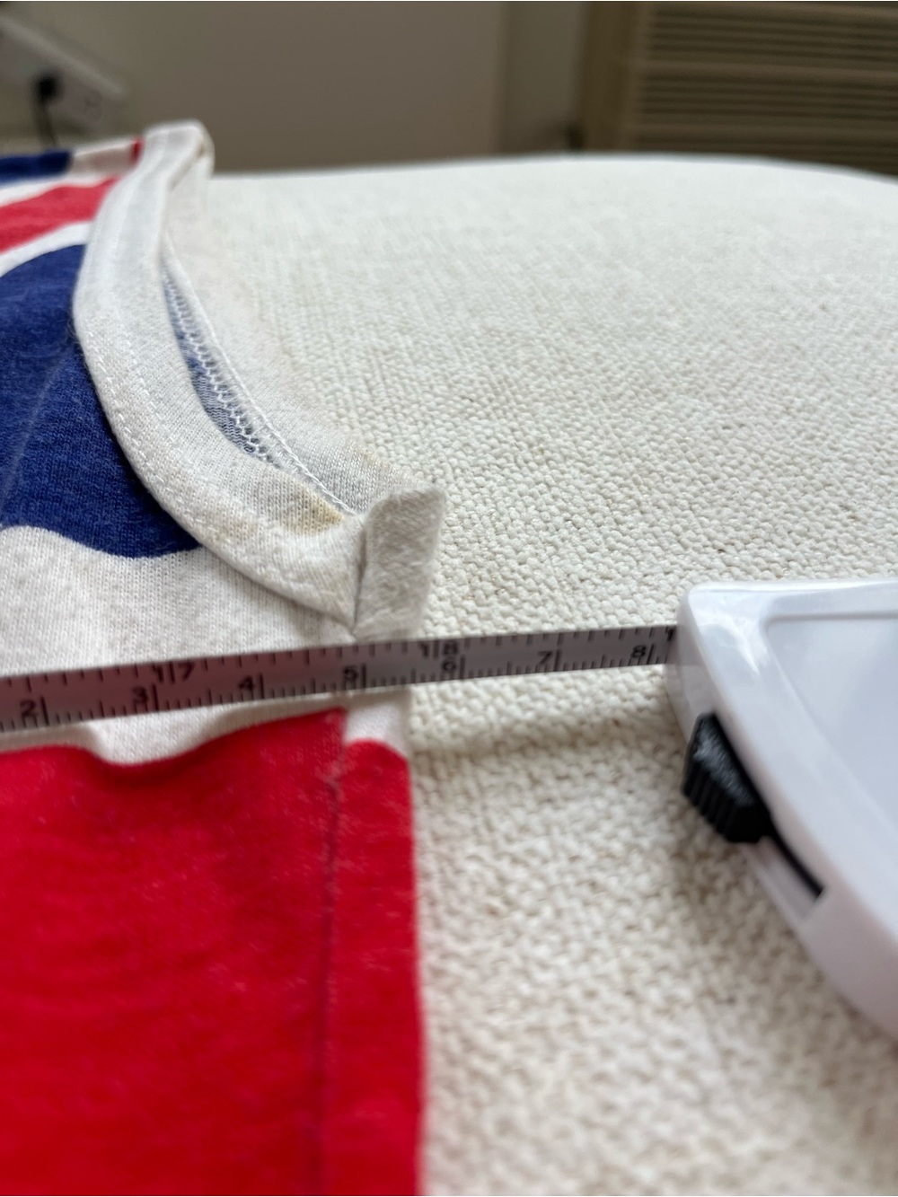 Def Leppard Union Jack Sleeveless Band Tee - Picture 4 of 5